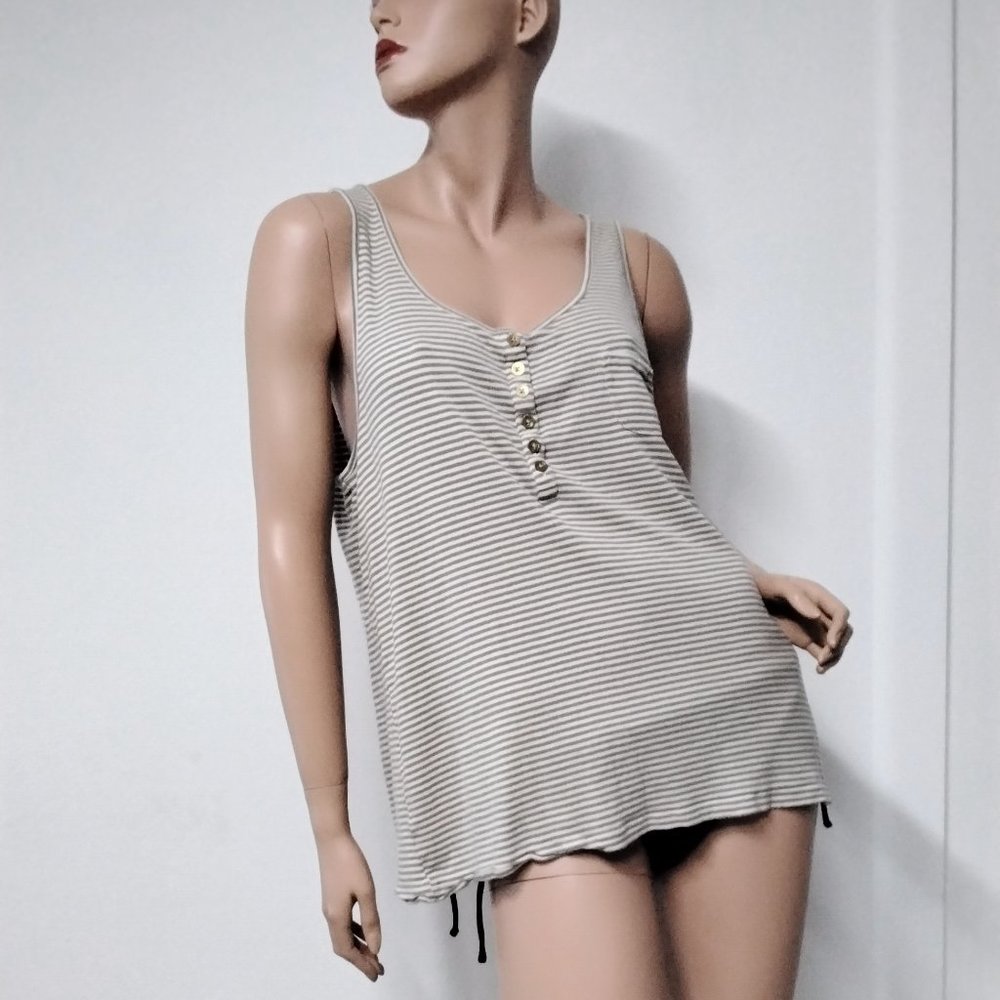 Magellan Sport Wear Tank Top Size XXL Olive green Stripped Buttons pocket 008